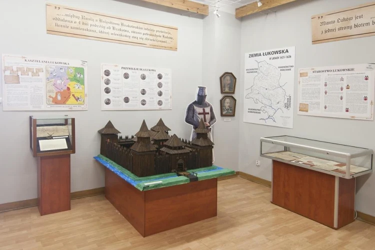 Tablice wystawowe w muzeum